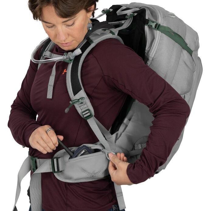 Mira™ 34 Hiking Hydration Backpack - US 3465